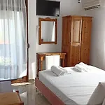 アパート Karapataki