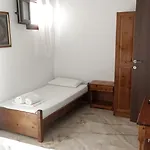 Karapataki アパート