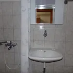 アパート Karapataki