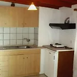 Karapataki アパート